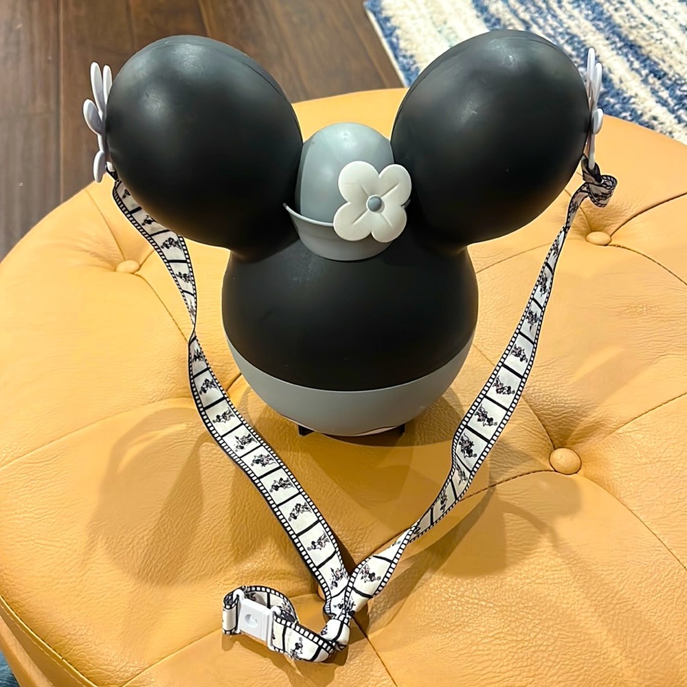 Film strip Minnie popcorn bucket